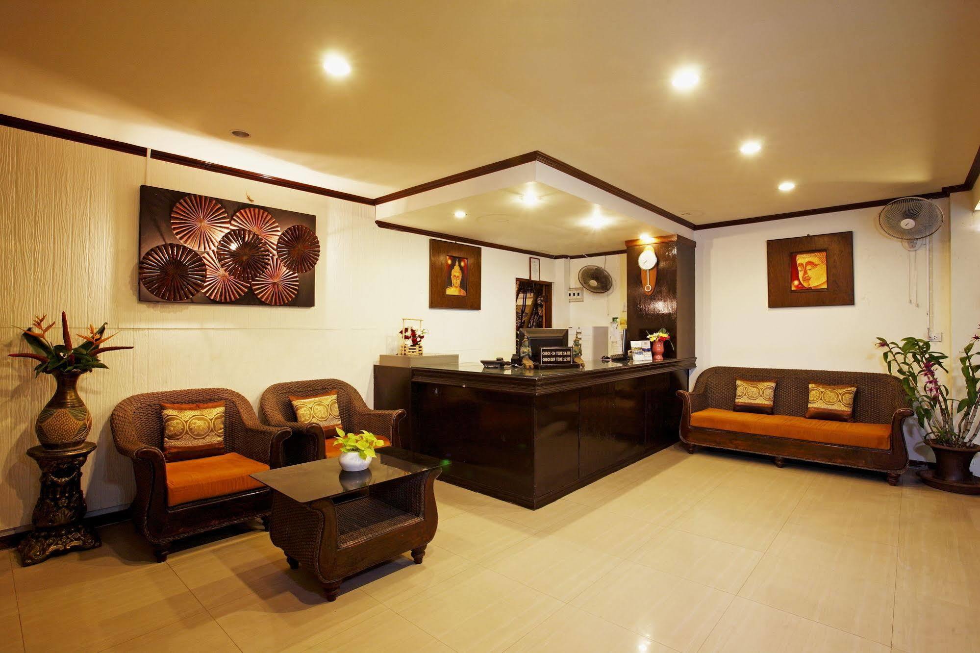 Bamboo Beach Hotel & Spa Patong Exterior photo